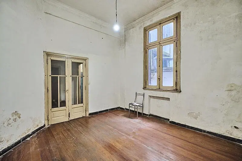 Departamento 3 ambientes Sobre Avenida con patio Apto profesional en San Cristobal 5