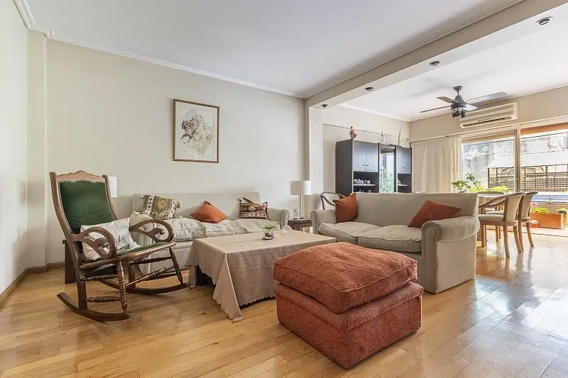 Venta Departamento 4 ambientes Impecable Piso Cochera Baulera Caballito 2