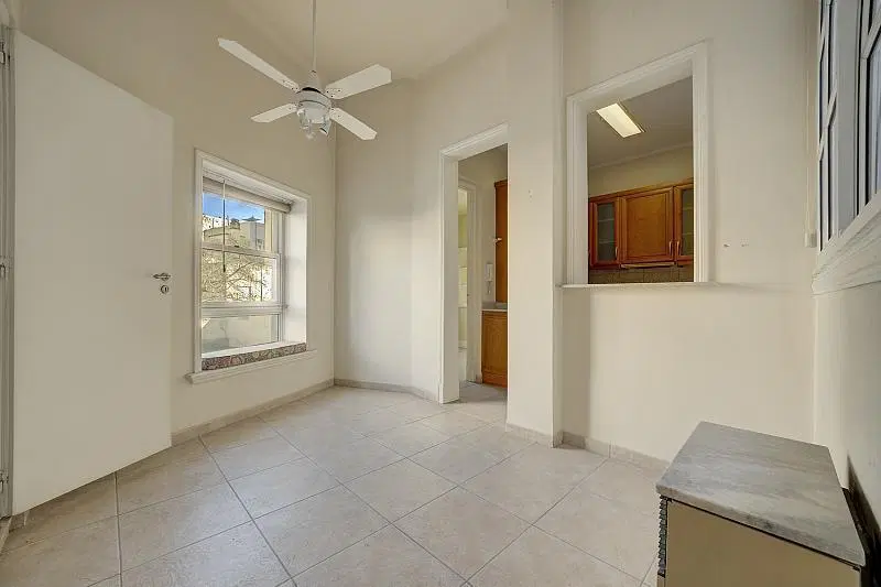 Venta Departamento 4 ambientes Excelente ubicación Caballito 3