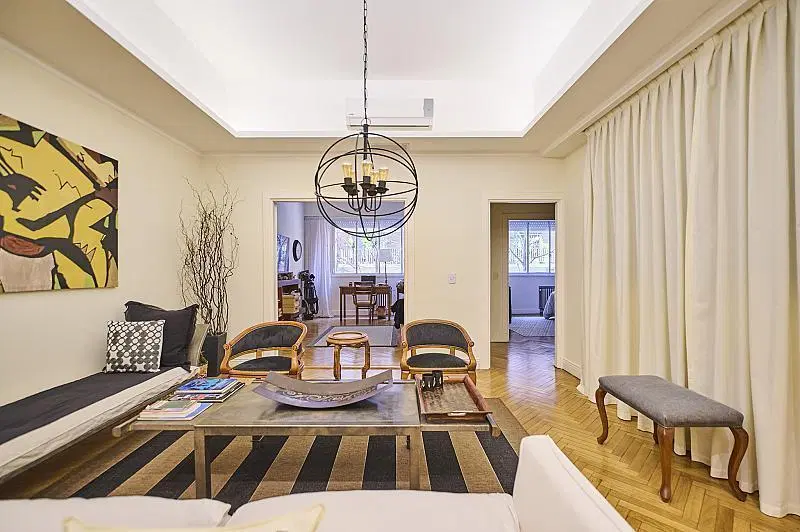 Reciclado. Racionalista. Impecable. Recoleta. 3 ambientes 1