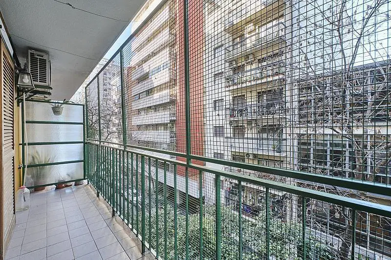 Departamento 3 ambientes Muy buen estado Reciclado con balcon corrido en Palermo 4