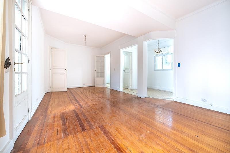Foto de Amplio departamento de cuatro ambientes en Edificio estilo francés, imagen 2