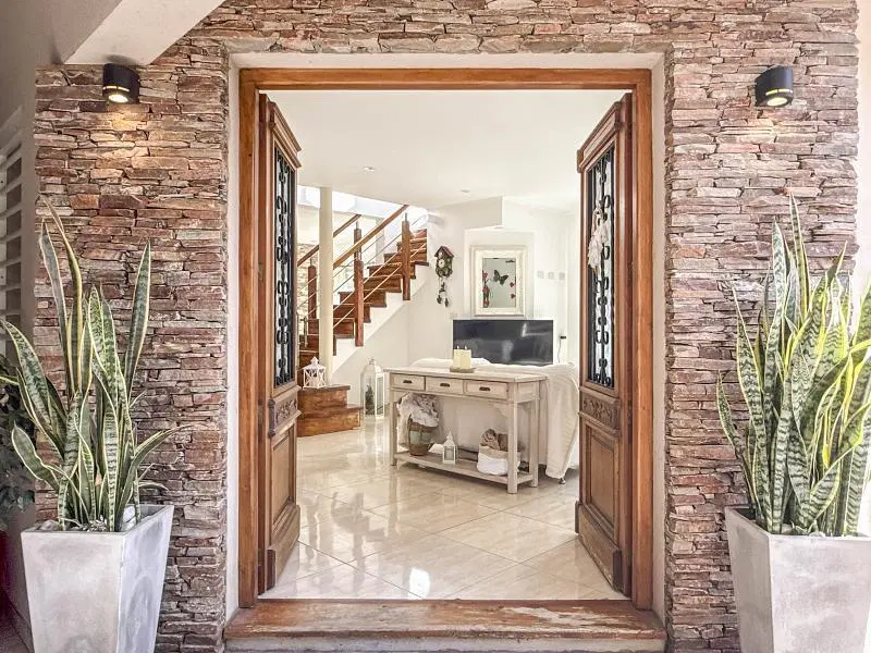 Casa en venta en La Florida, Zarate: calidad, amplitud y el privilegio de vivir sin expensas 3