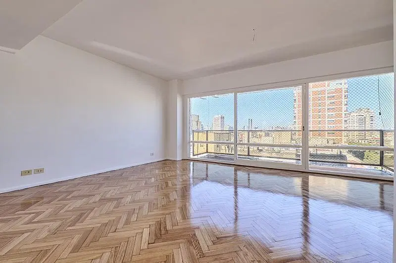 Excelente semipiso en Las Heras y Rodriguez Peña todo externo en Torre de Mario Roberto Alvarez 1