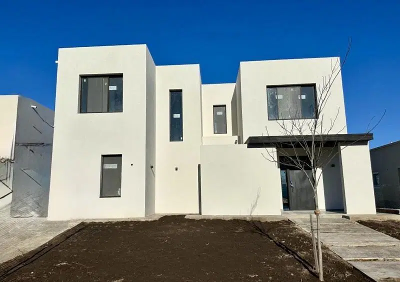 CASA EN SANTA ANA IMPECABLE - OPORTUNIDAD!! 4