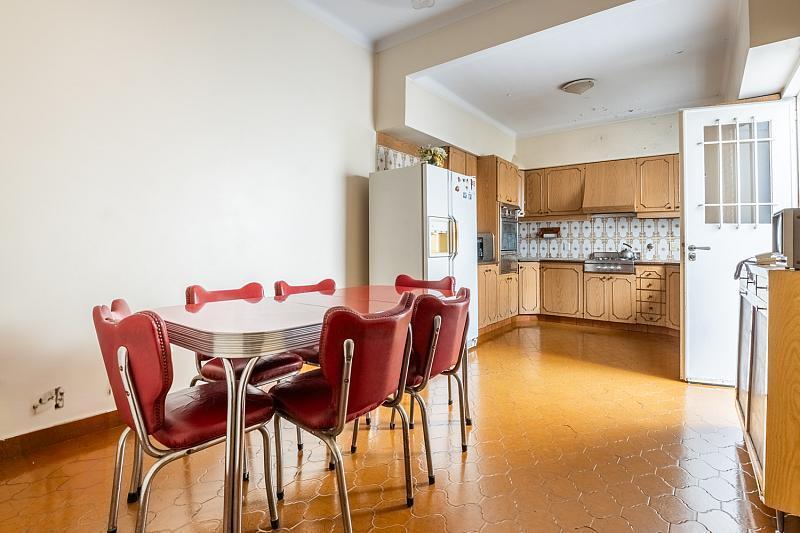 Foto de Venta Casa 3 dormitorios Estilo Francés con patio terraza y garage, imagen 2