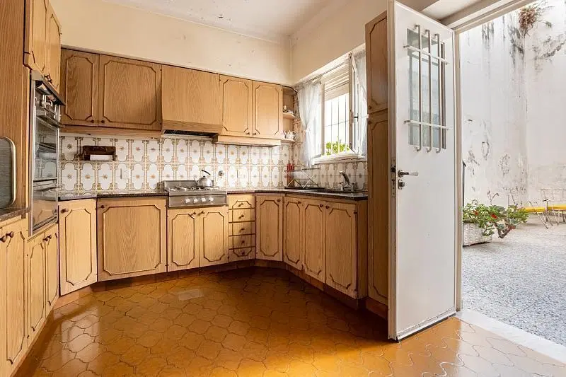Venta Casa 3 dormitorios Estilo Francés con patio terraza y garage Almagro 8