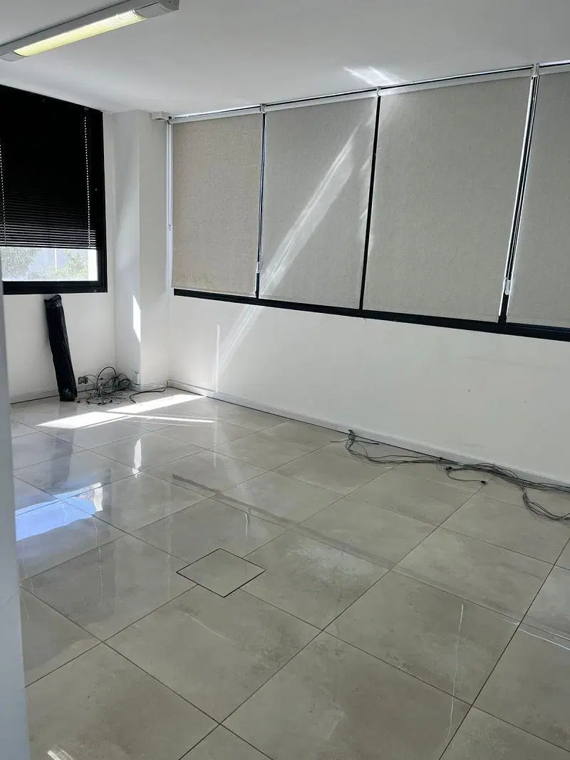 9 de julio semipiso de oficina con cochera 2