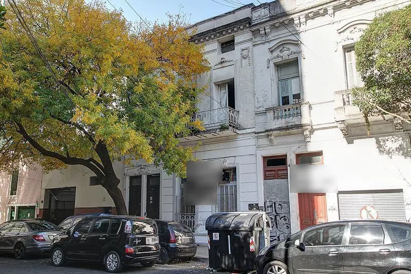 Estratégico terreno para 1152 metros vendibles a dos cuadras del Shopping Abasto 3