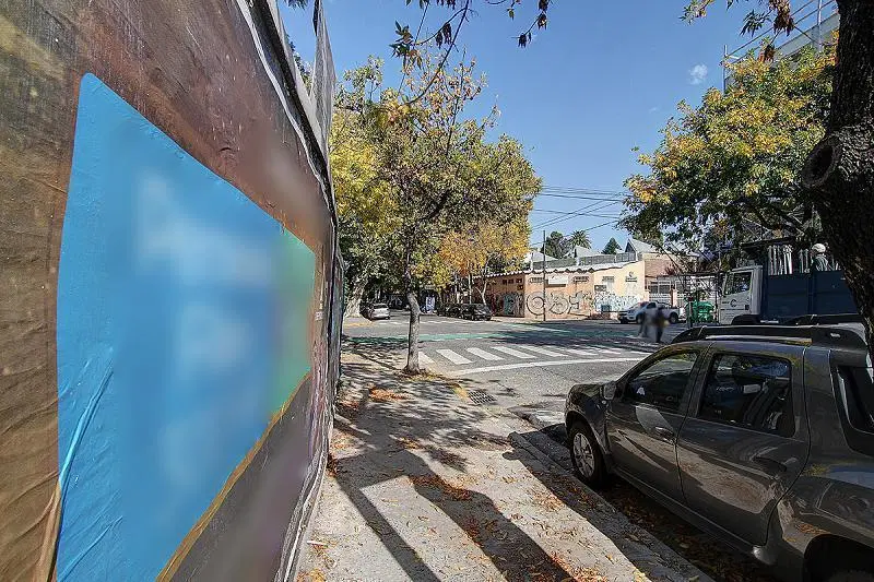 Estratégico terreno  en esquina con planos aprobados para 537 metros vendibles en Chacarita 3