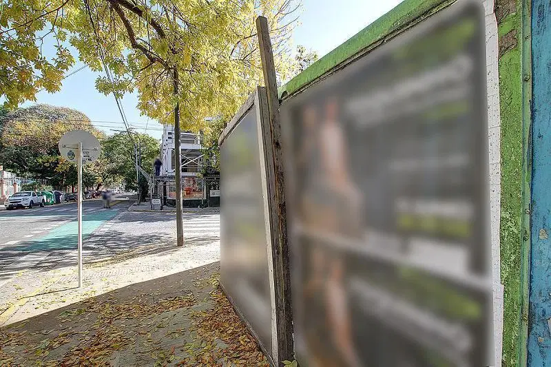 Estratégico terreno  en esquina con planos aprobados para 537 metros vendibles en Chacarita 4