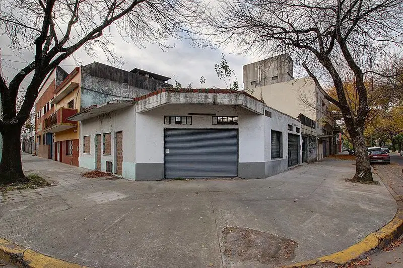 Estratégico terreno en esquina para desarrollo inmobiliario en Saavedra 2
