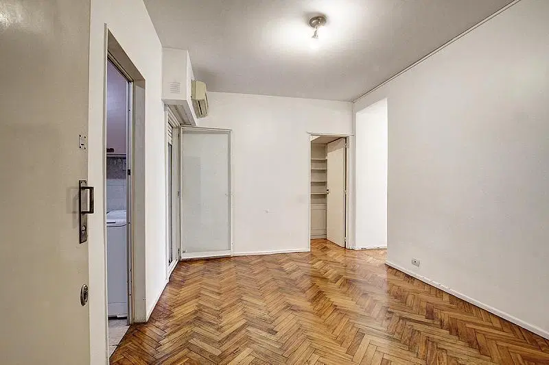 Venta Departamento 3 ambientes Luminoso con balcón Caballito 2