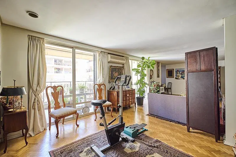 Venta- Las Cañitas 4 ambientes balcón cochera 5