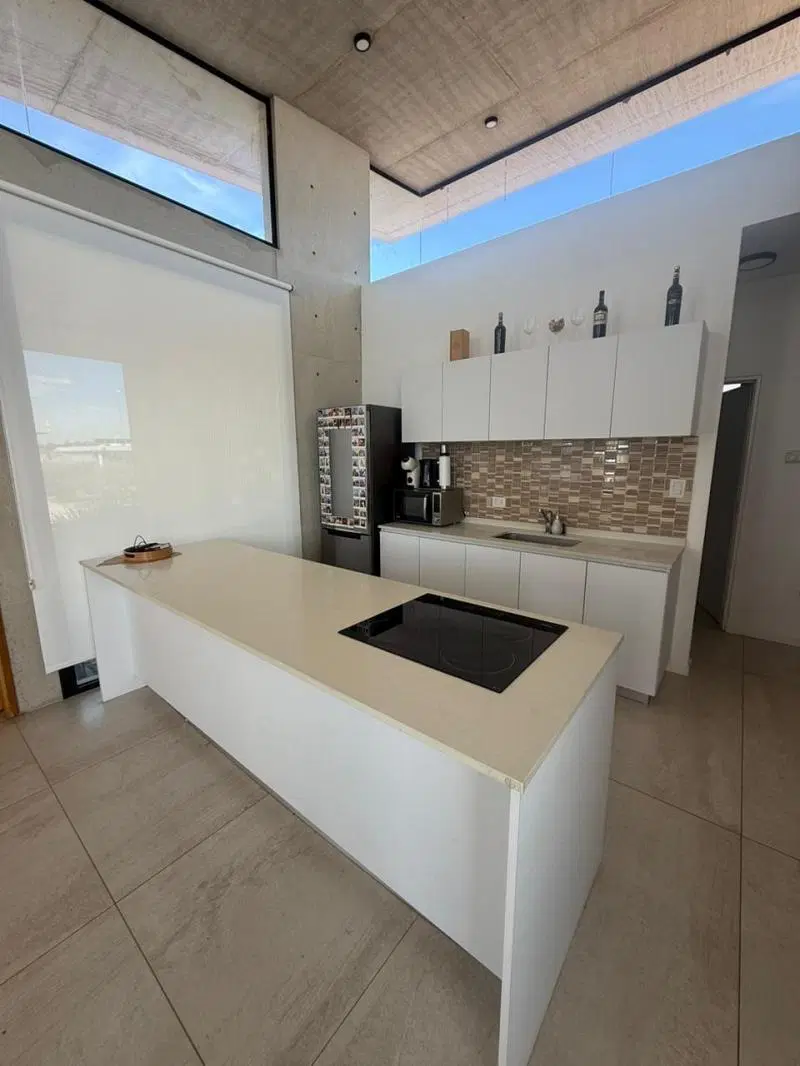 Casa de 3 ambientes, moderna, con hormigón a la vista. Lares de Canning, Ruta 52, Ezeiza. 1