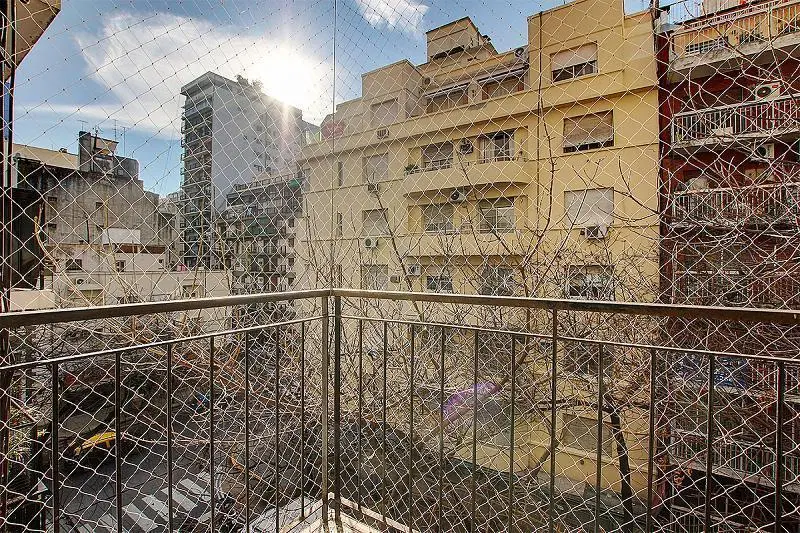 Alquiler Departamento 2 ambientes Luminoso Al frente Balcón Parque Rivadavia Caballito 4