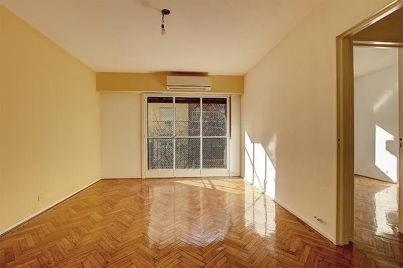 Alquiler Departamento 2 ambientes Luminoso Al frente Balcón Parque Rivadavia Caballito 3