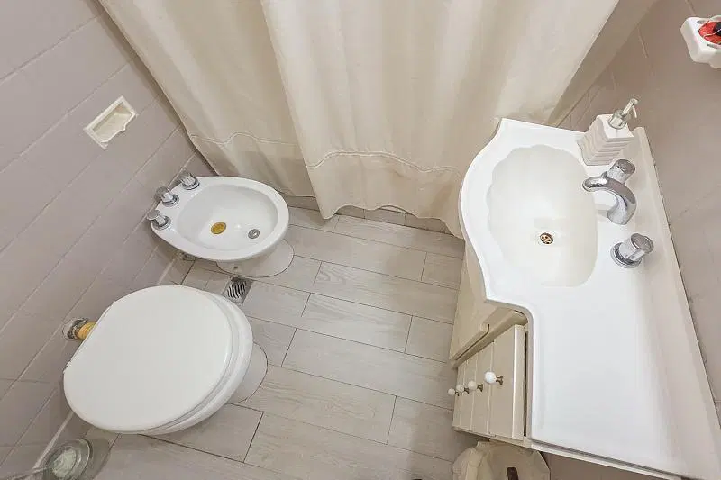 Venta Departamento 3 ambientes 2 baños Al frente Luminoso Caballito 4
