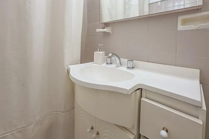 Venta Departamento 3 ambientes 2 baños Al frente Luminoso Caballito 3