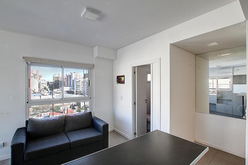 Foto de Venta Departamento monoambiente Amplio al frente con balcón Bajas, imagen 5