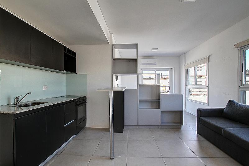 Foto de Venta Departamento monoambiente Amplio al frente con balcón Bajas, imagen 2