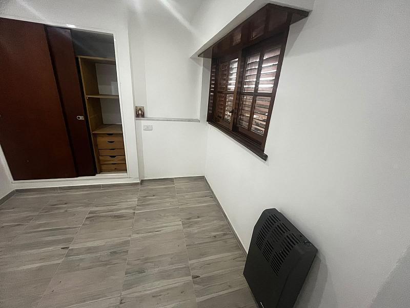 Foto de Departamento de 2 ambientes en ALQUILER en un primer piso. Turdera, imagen 4