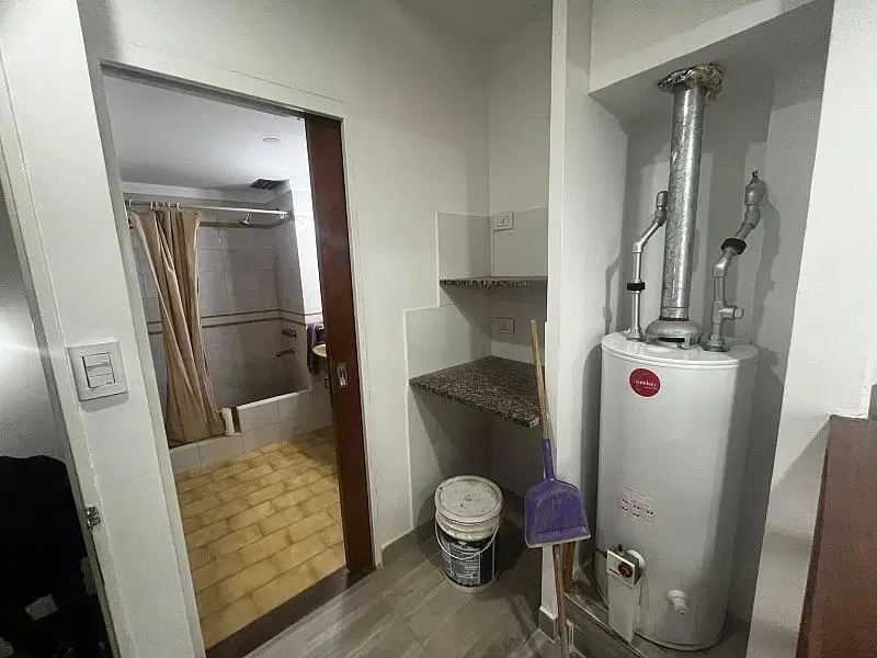 Departamento de 2 ambientes en ALQUILER en segundo piso. Turdera, Lomas de Zamora. 1