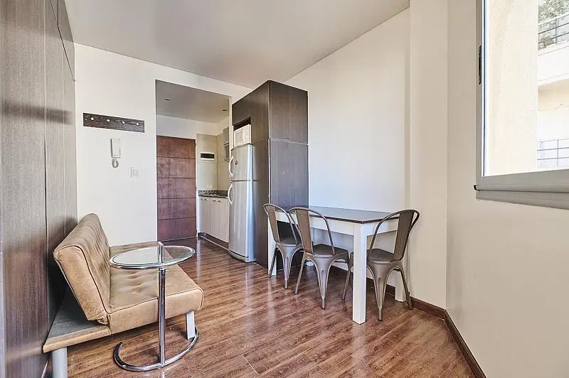 Departamento Monoambiente Luminoso impecable en torre en esquina con amenities en Almagro 3