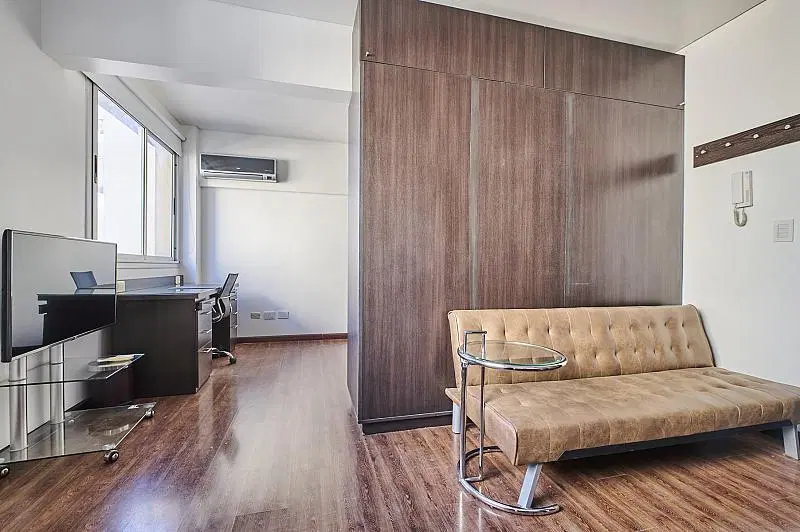 Departamento Monoambiente Luminoso impecable en torre en esquina con amenities en Almagro 4