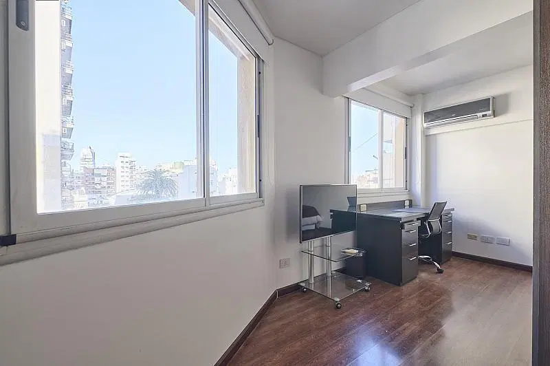 Departamento Monoambiente Luminoso impecable en torre en esquina con amenities en Almagro 1