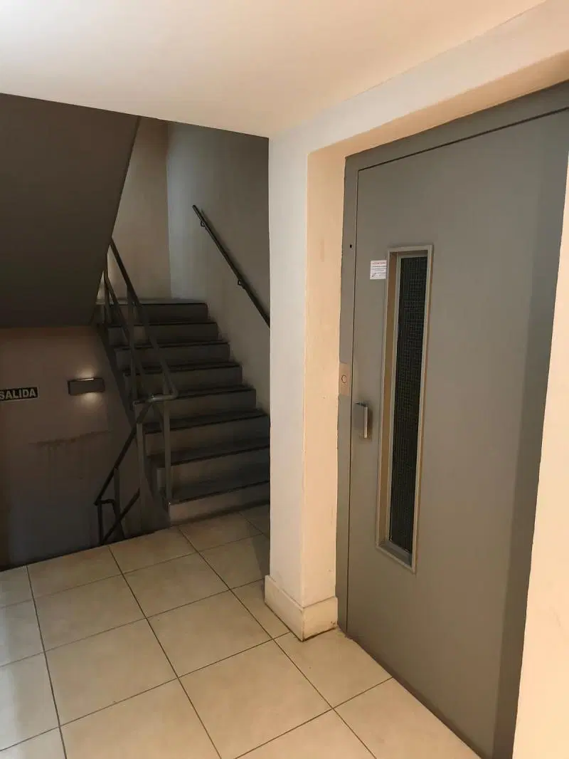 Departamento 2 dormitorios 2 baños en el Centro de Bariloche a 100 m del Centro Cívico 8