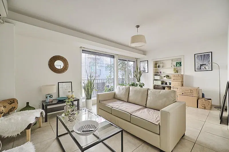 Venta Recoleta Semipiso 4 ambientes Al frente con balcón y patio/lavadero 4