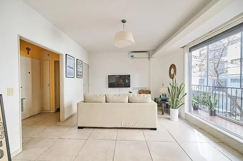 Venta Recoleta Semipiso 4 ambientes Al frente con balcón y patio/lavadero 1