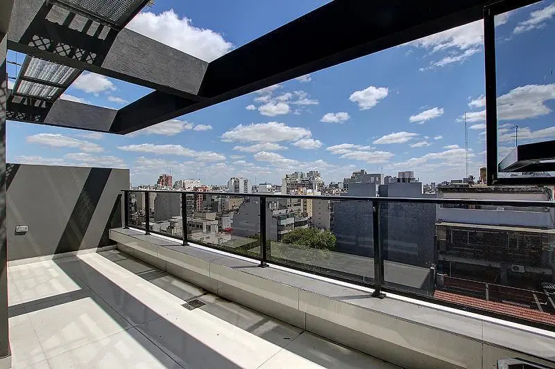 Alquiler Departamento 2 ambientes A estrenar Al frente 2 Balcones Amenities Cochera opcional Flores 4