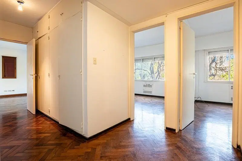 Departamento 5 ambientes semipiso luminoso Impecable vista frente cochera en Retiro 8