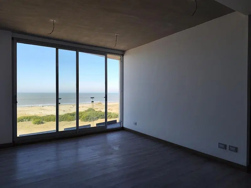 Venta Pinamar Departamento 3 ambientes Con vista y salida al mar 8