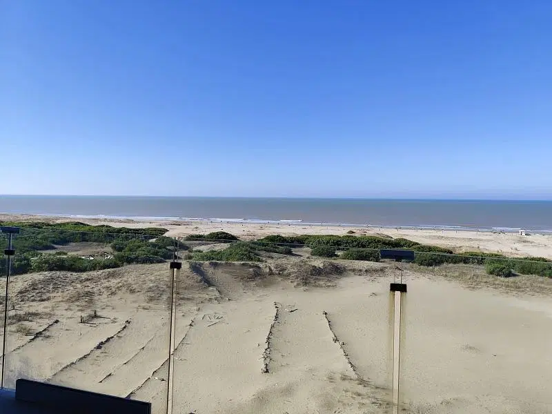Venta Pinamar Departamento 3 ambientes Con vista y salida al mar 5