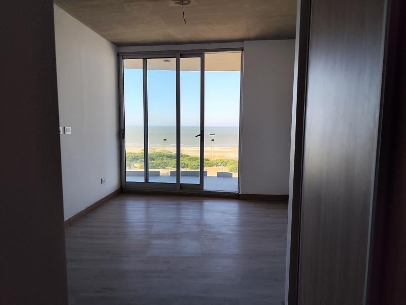 Foto de Venta Pinamar Departamento 3 ambientes Con vista y salida al mar, imagen 2