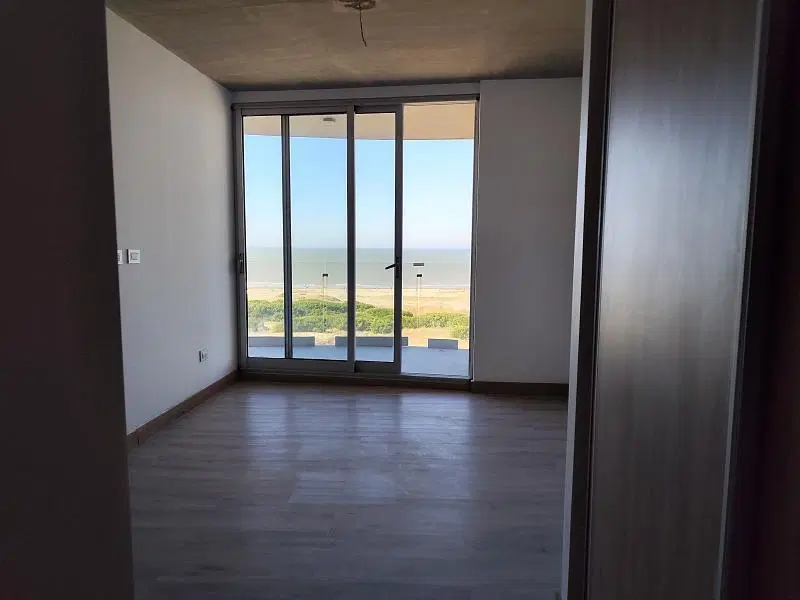 Venta Pinamar Departamento 3 ambientes Con vista y salida al mar 2
