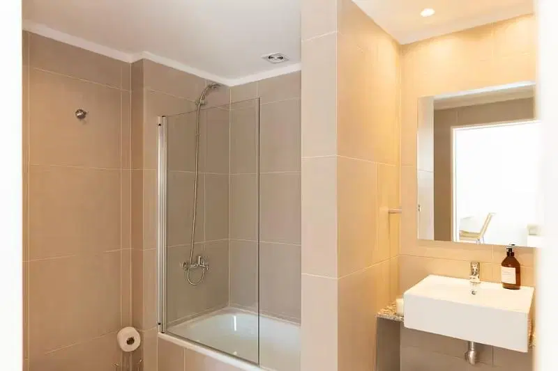 Monoambiente con terraza con Jacuzzi totalmente equipado 3