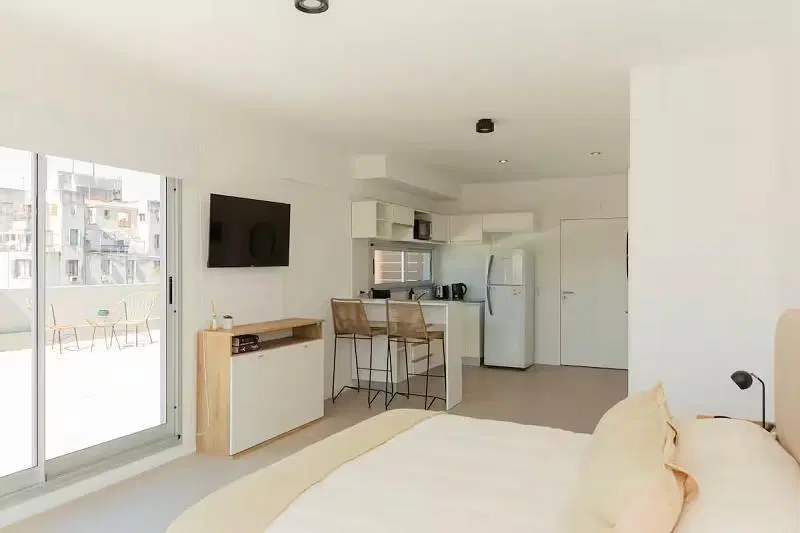 Monoambiente con terraza con Jacuzzi totalmente equipado 5