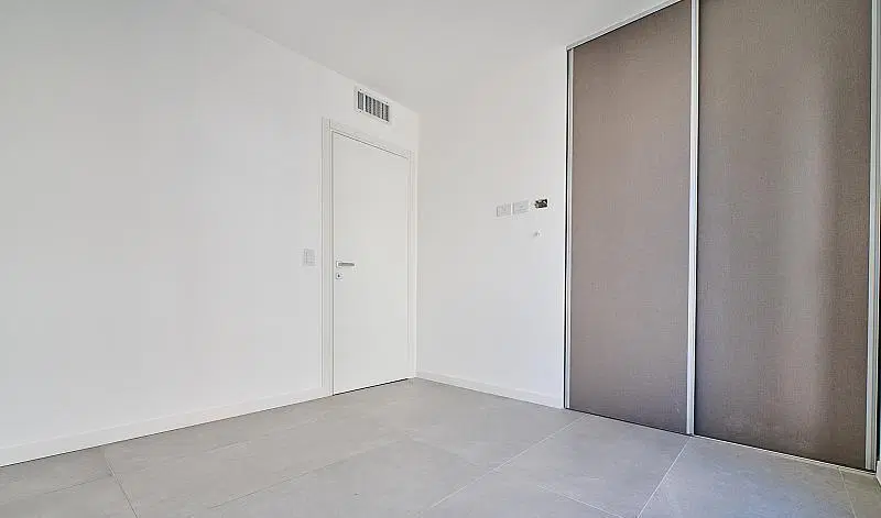 Venta Recoleta Amplio Departamento de 3 ambientes con balcon y parrilla 8