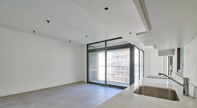 Venta Recoleta Amplio Departamento de 3 ambientes con balcon y parrilla 3