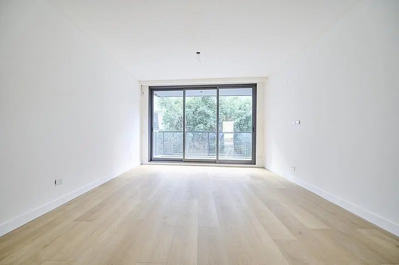 Semipisos de 2 ambientes pasantes Venta Recoleta 1