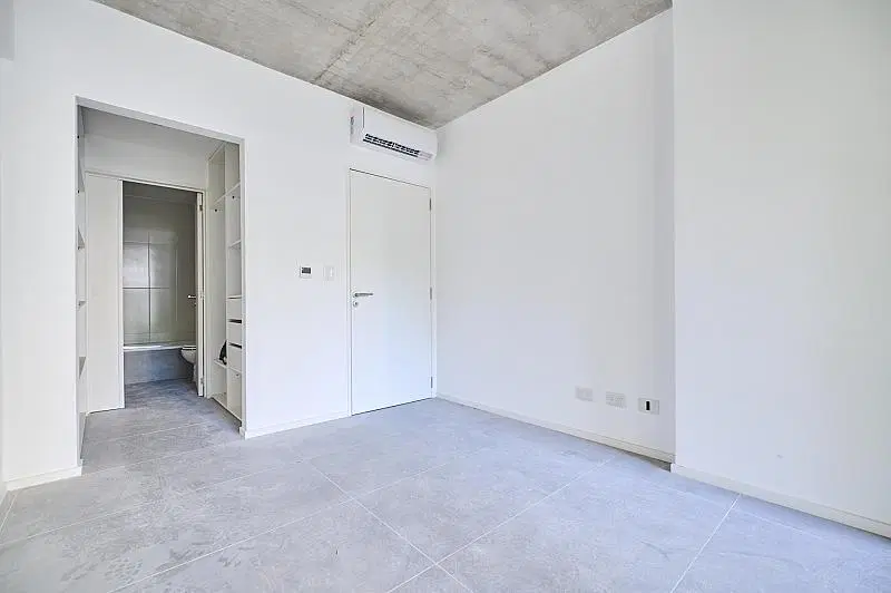 Departamento dos ambientes con balcón Venta Nuñez 4