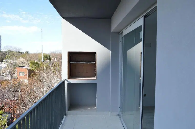 2 ambientes, luminosos y espaciosos, con balcón y parrilla -TIGREVISTA SAENZ PEÑA 5