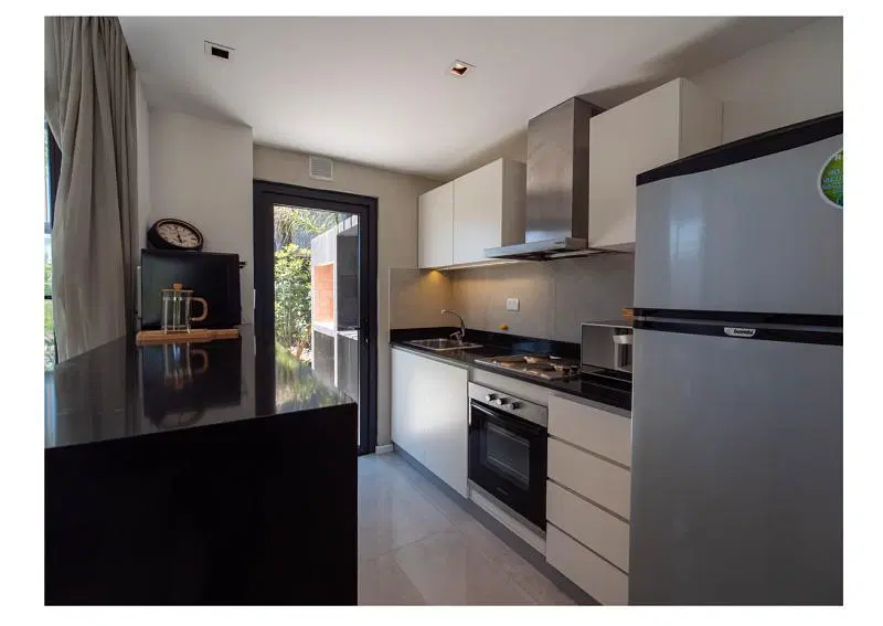 Tigre venta triplex en barrio cerrado con patio y jardín. 2