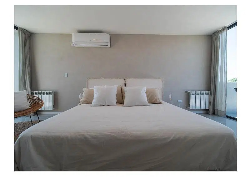 Tigre venta triplex en barrio cerrado con patio y jardín. 3