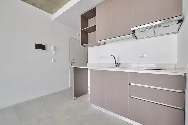 Venta Nuñez Amplio Monoambiente con patio en planta baja 1