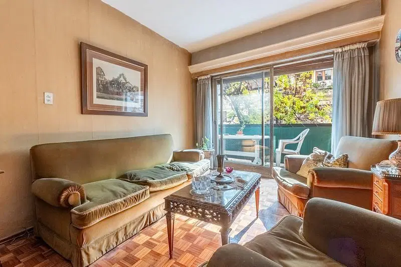 Venta Departamento 4 ambientes Al frente Balcón Caballito 2